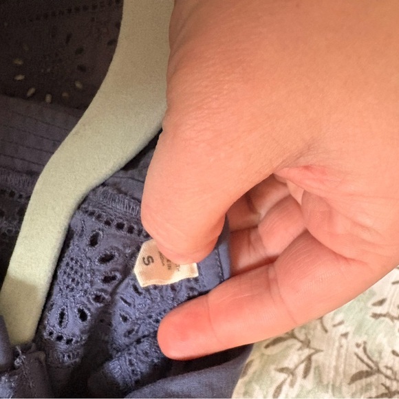 Doên Ruffled Eyelet Collar Dress - Navy – Size S - Picture 4 of 4